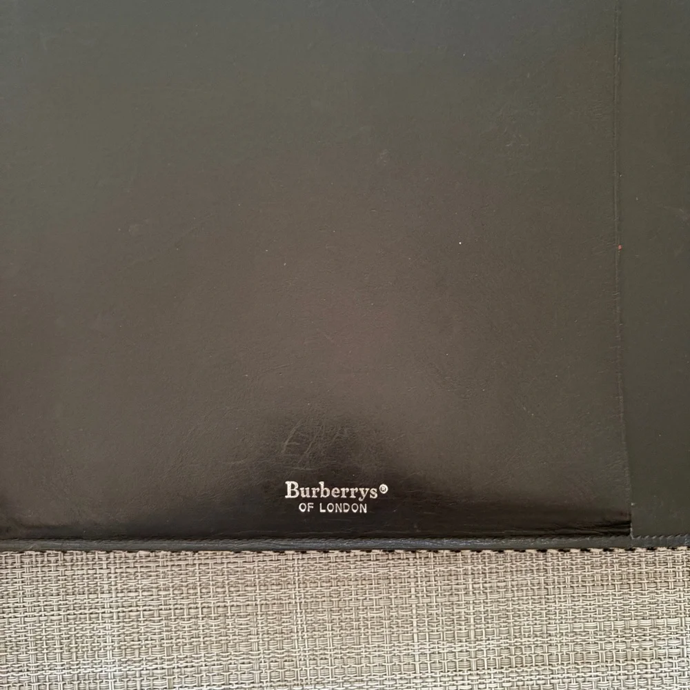 Vintage Burberrys of London RARE PRE 1999 Portfolio Document Holder - Picture 2 of 10